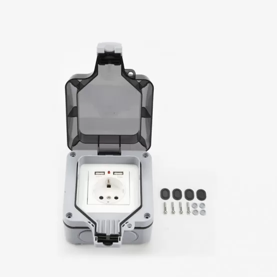 INF Vattentätt vägguttag med lock, med 2 USB-portar