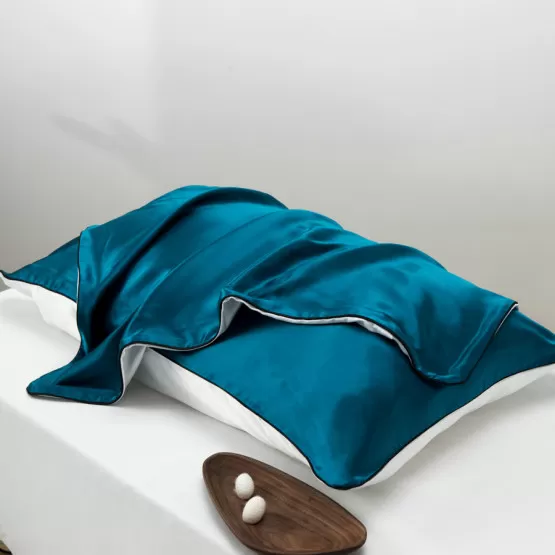 INF Örngott i 100 % Mulberry Silk Blå
