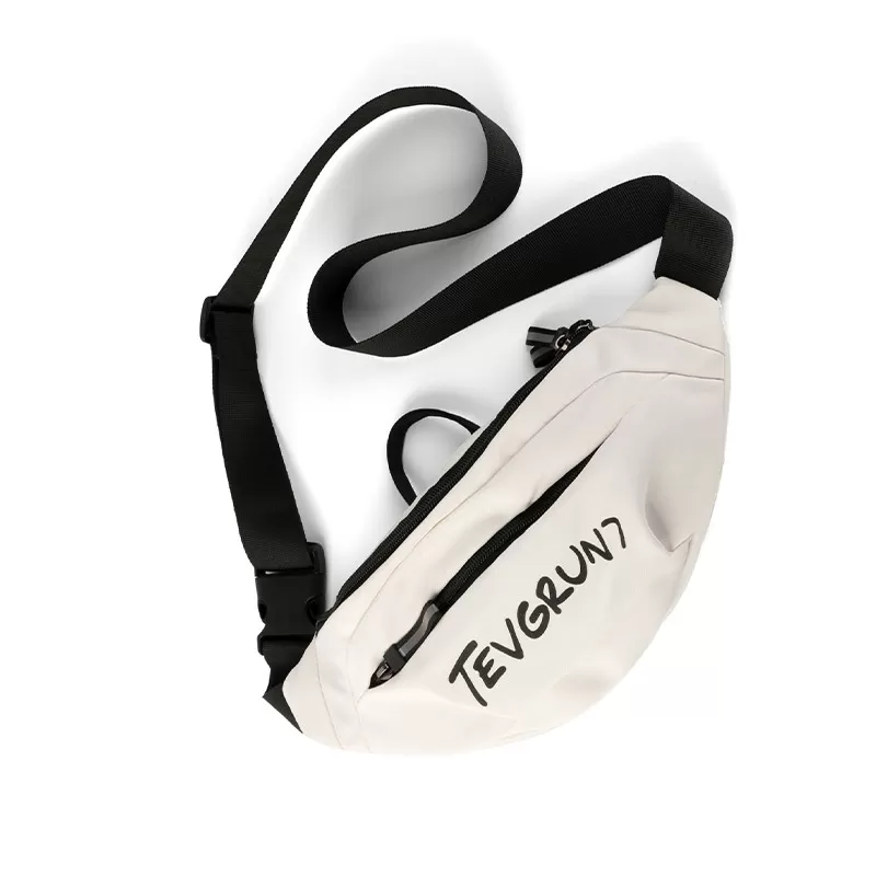 INF Vit midjeväska - Snygg och praktisk midjeväska för vardagsbruk