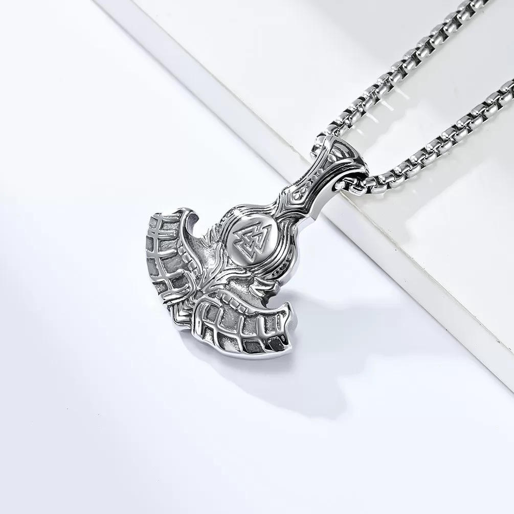 INF Vikingayxelhalsband för män - Hänge i rostfritt stål med nordisk mytologidesign Silver