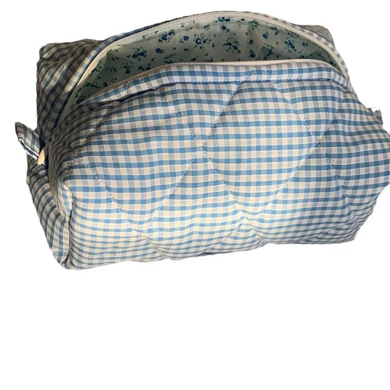 INF Bärbar necessär för toalettartiklar och smink