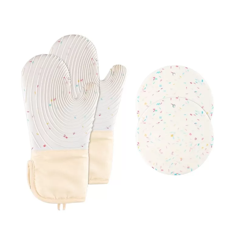 INF Candy White Värmebeständiga Grytlappar och Grythandskar Set - Silikon och Bomull