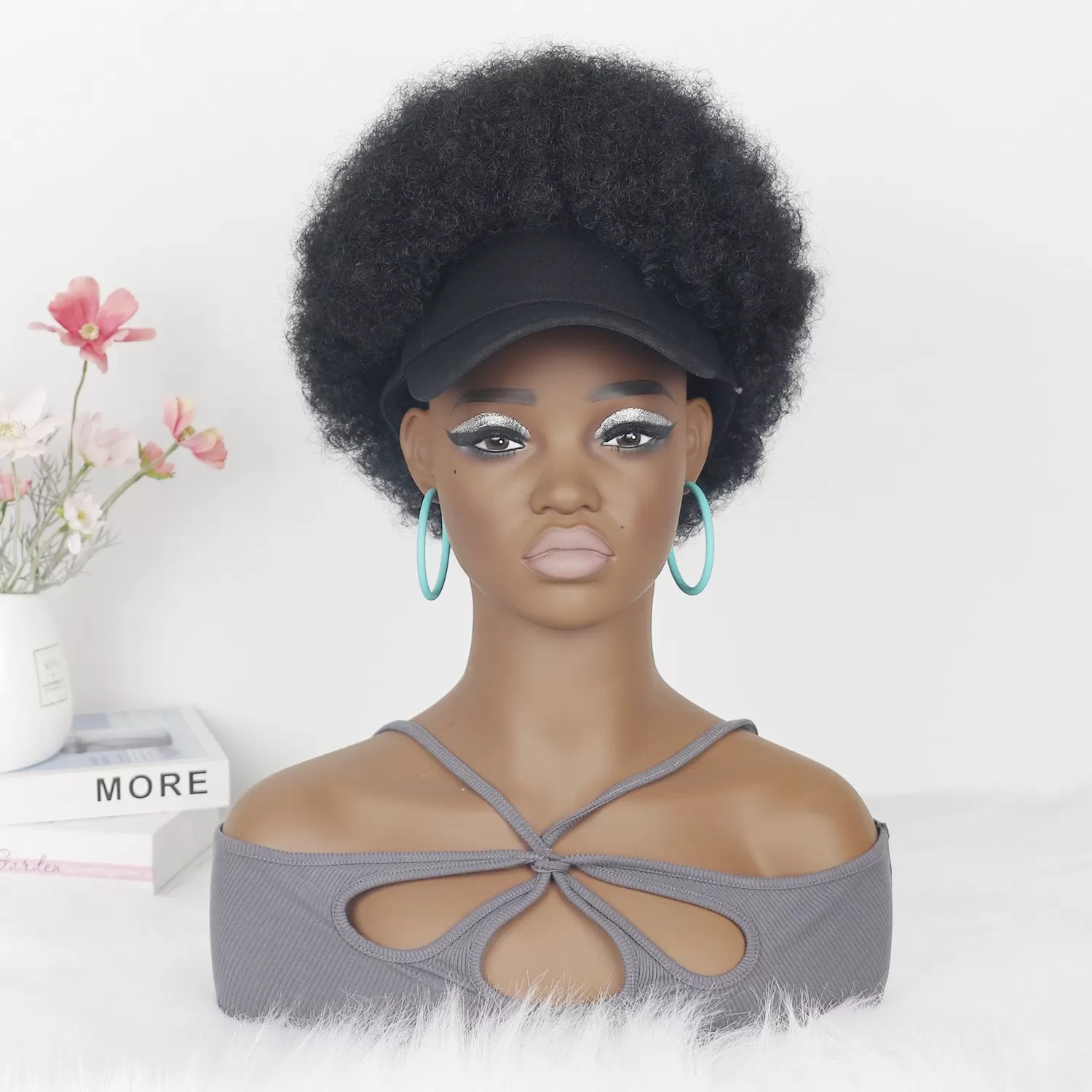 INF Voluminös Afro Lockig Peruk med Keps - Blandad Färg Högtemperaturfiber