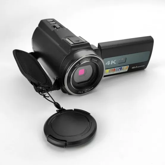 INF Videokamera 4K UHD/48MP/16x zoom/vidvinkelobjektiv/32GB kort/mikrofon