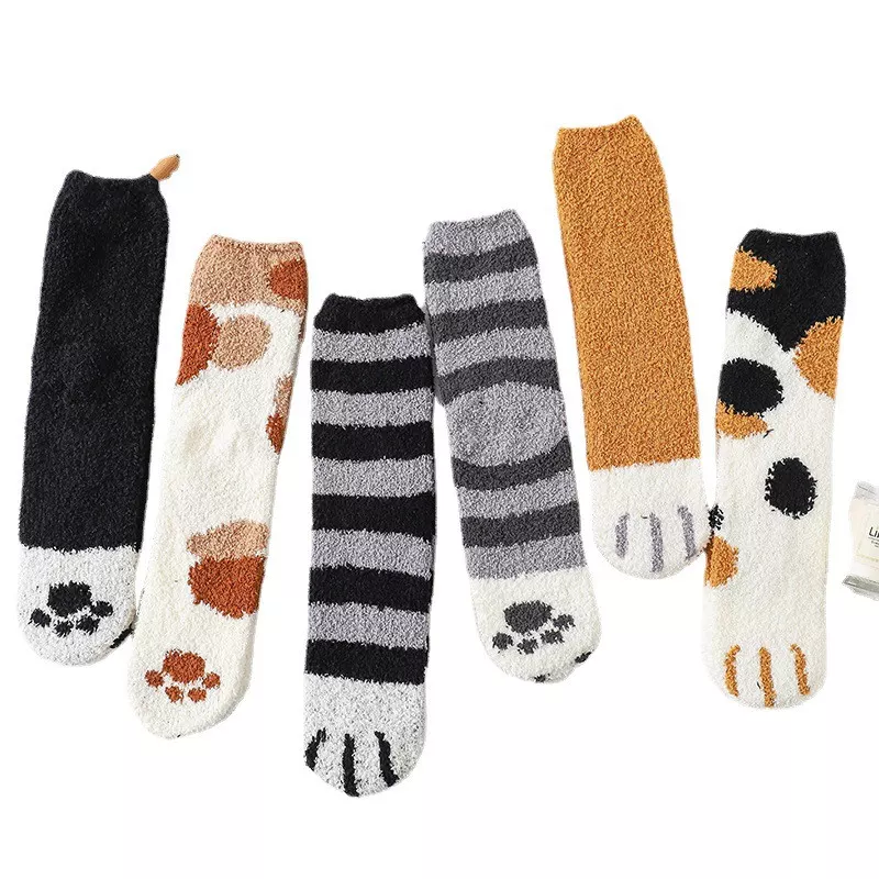 INF Fluffiga kattstrumpor med kattassar 6 olika par
